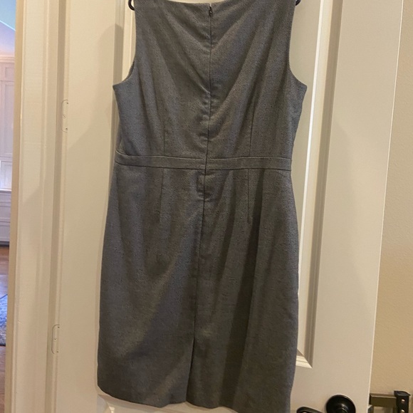 EUC Ann Taylor Dress - Picture 2 of 3
